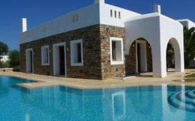 Plaka Hotel II